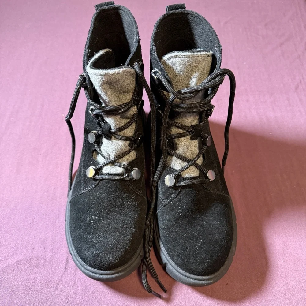 SOREL EXPLORER III Joan Women's Waterproof Boot in Black - Size 6.5